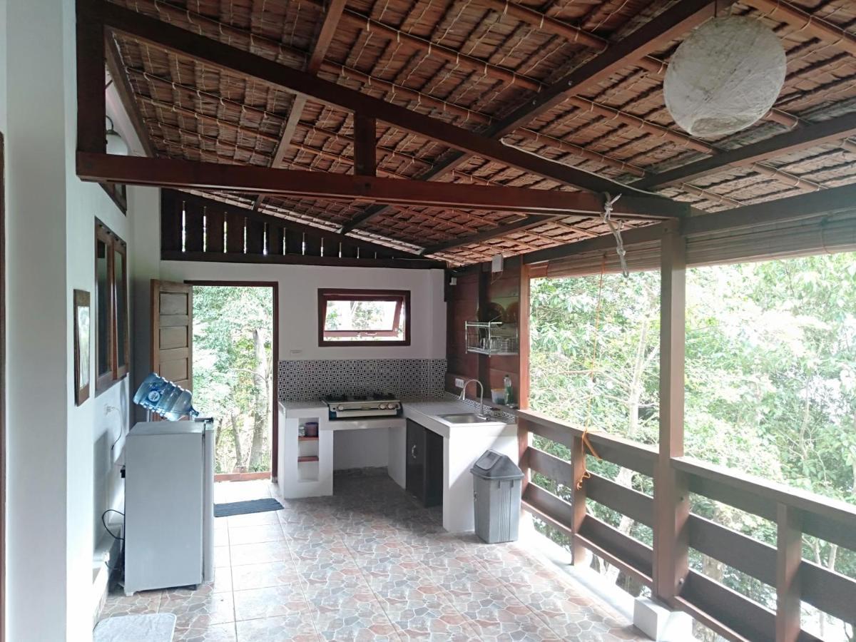 Treetop Guesthouse And Bungalows Sabang  Exterior foto
