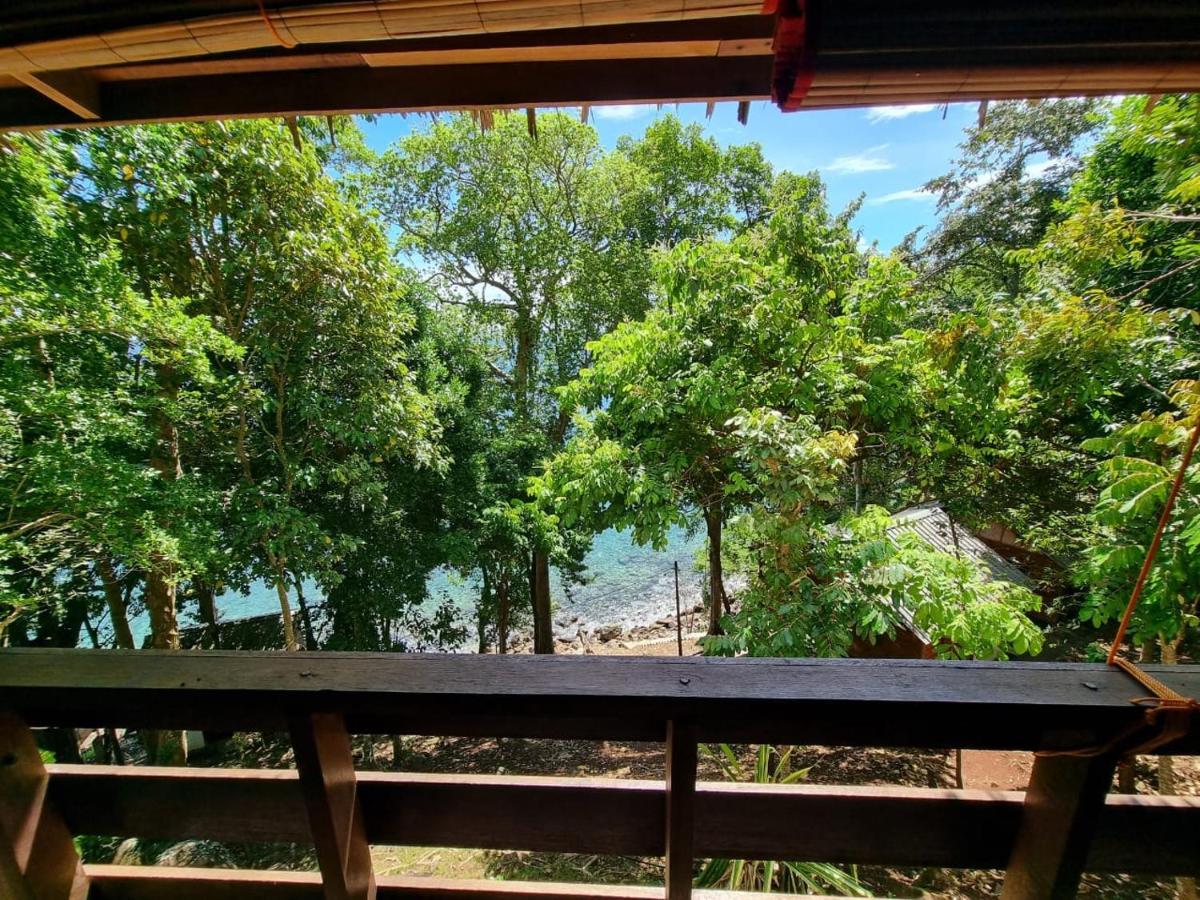 Treetop Guesthouse And Bungalows Sabang  Exterior foto