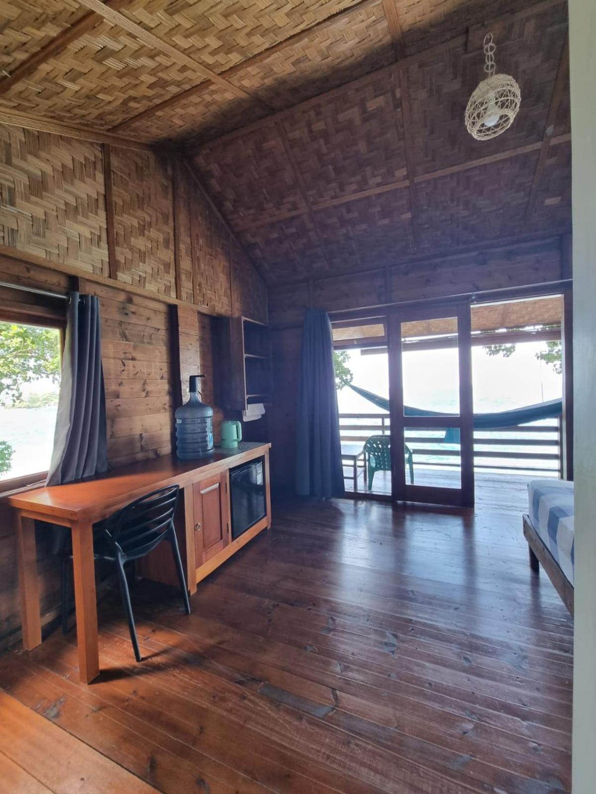 Treetop Guesthouse And Bungalows Sabang  Exterior foto