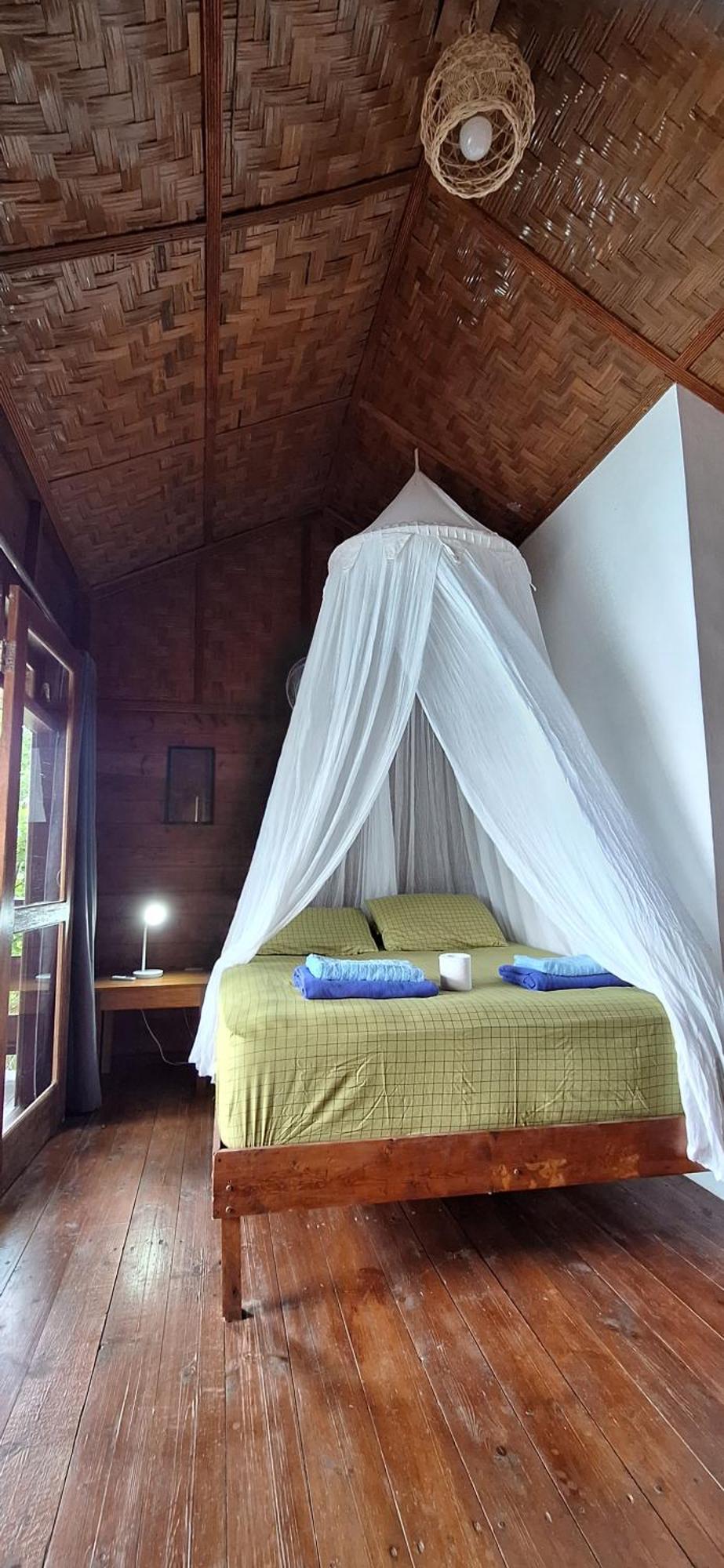 Treetop Guesthouse And Bungalows Sabang  Exterior foto
