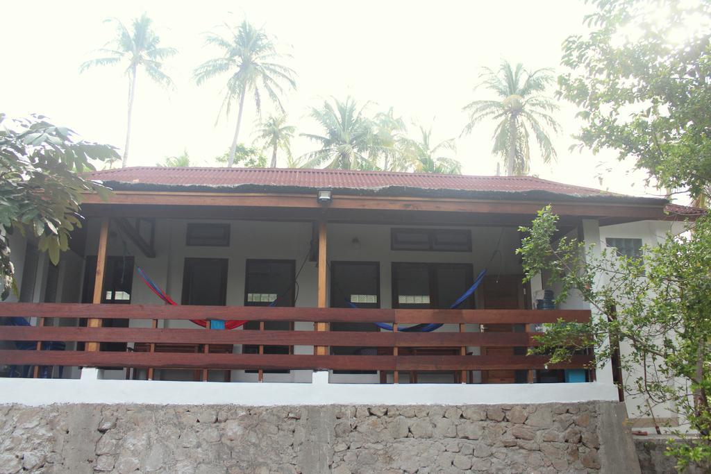 Treetop Guesthouse And Bungalows Sabang  Exterior foto