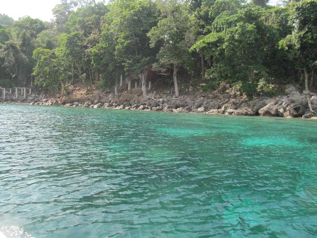 Treetop Guesthouse And Bungalows Sabang  Exterior foto